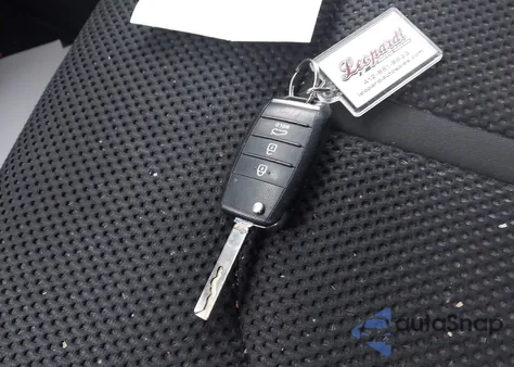 2019 Kia Optima Lx z USA, uszkodzony, nr VIN 5XXGT4L3XKG294513